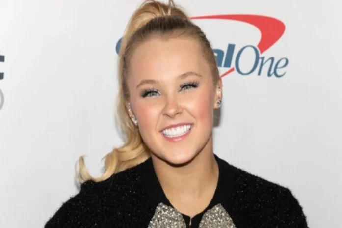 Jojo Siwa Drops A Bombshell On ‘big Brother’: “i’m Not A Lesbian Anymore” Jojo Siwa Drops A Bombshell On ‘big Brother’: “i’m Not A Lesbian Anymore”