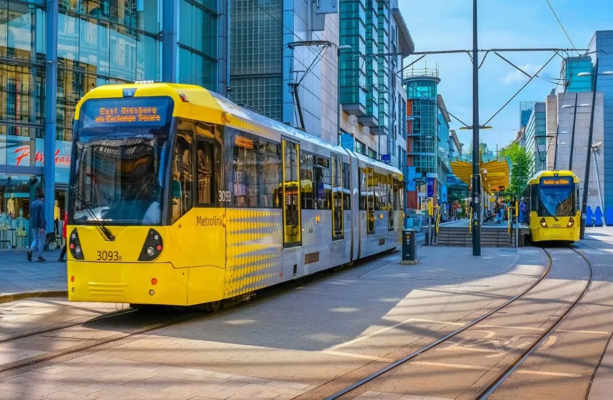 Metrolink Riders Face Major Delays After Overhead Power Line Failure