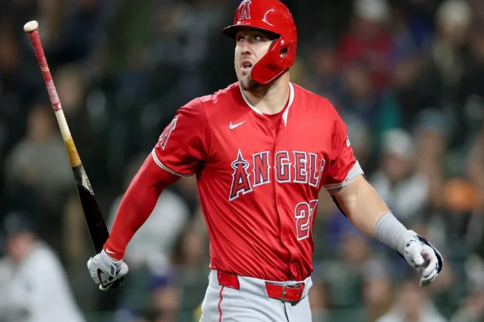 Mike Trout Exits Angels Game After Sprinting Injury Against Mariners Mike Trout Exits Angels Game After Sprinting Injury Against Mariners